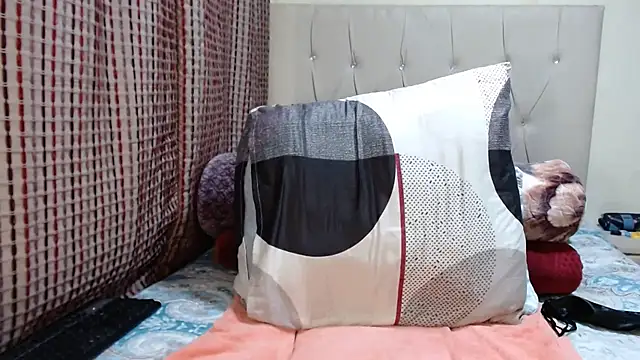 CHOCOLATEDARKBUSTYX online show from 11/14/25, 06:06