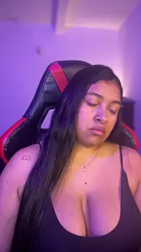 Soysofiarodrigu online show from 12/16/25, 12:48