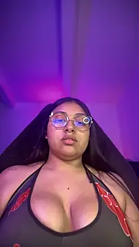 Soysofiarodrigu online show from 11/25/25, 02:45