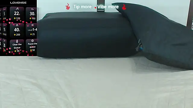 MissMilla online show from 10/10/25, 05:41