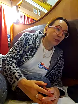 Snapshot of LybovNTV chatting on 09/20/25, 10:15 LybovNTV online show from 09/20/25, 10:15