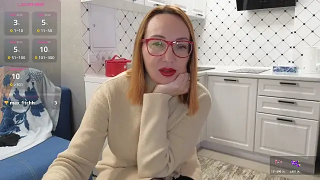 Snapshot of LybovNTV chatting on 12/13/25, 11:33 LybovNTV online show from 12/13/25, 11:33