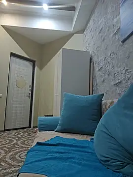 Snapshot of LybovNTV chatting on 11/15/25, 12:36 LybovNTV online show from 11/15/25, 12:36