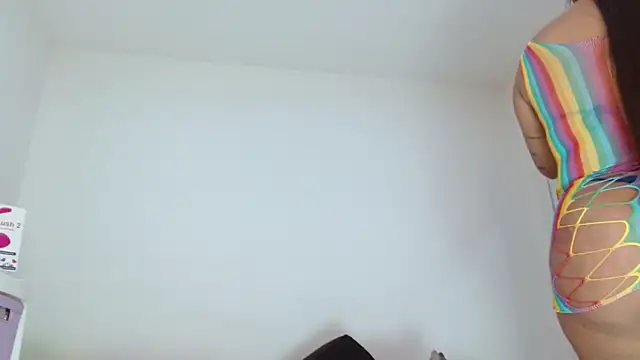 sashacreamy  online show from 10/24/25, 11:15