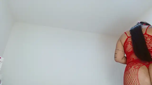 sashacreamy  online show from 11/10/25, 07:02