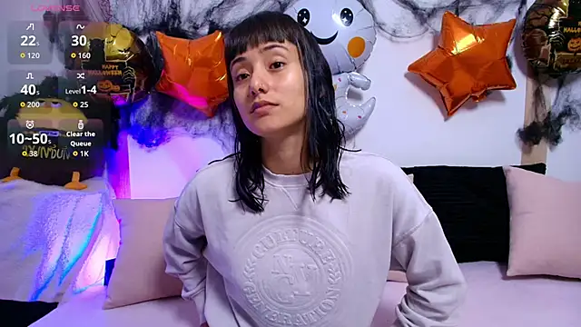 tati cardenas online show from 10/25/25, 04:00