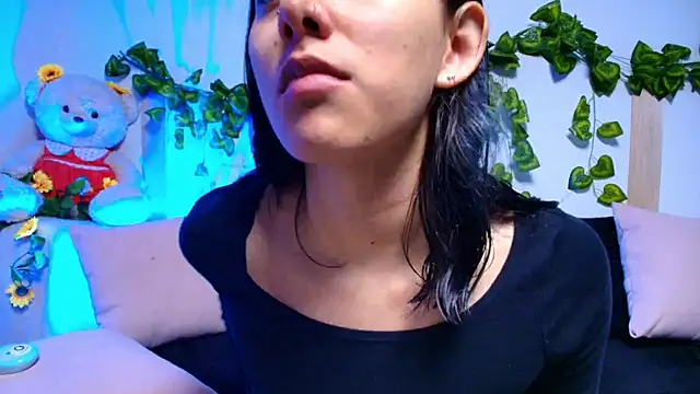 tati cardenas online show from 11/22/25, 04:44