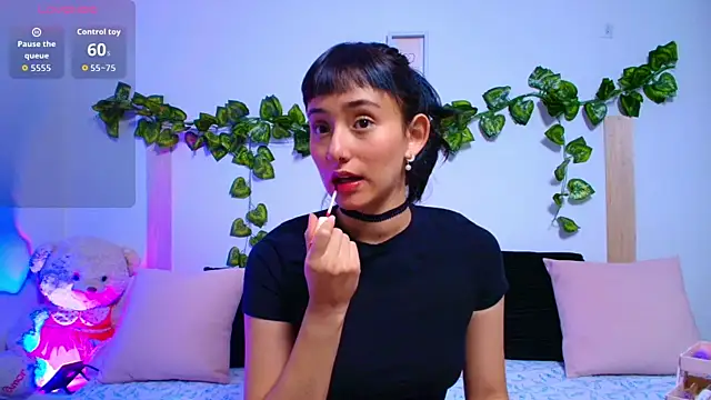 Snapshot of tati_cardenas chatting on 09/28/25, 04:52 tati cardenas online show from 09/28/25, 04:52