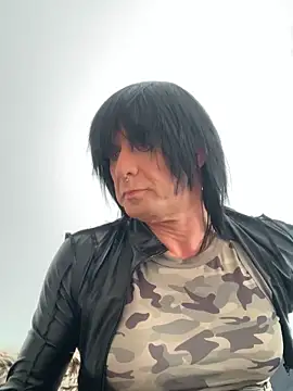 Snapshot of hoerige-masonutte chatting on 09/11/25, 01:44 hoerige-masonutte online show from 09/11/25, 01:44