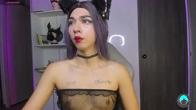 sofi elfqueen online show from 03/05/25, 12:38