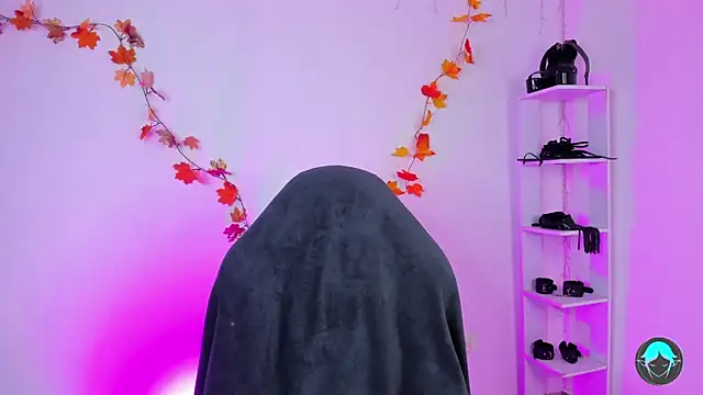 sofi elfqueen online show from 02/21/26, 11:40