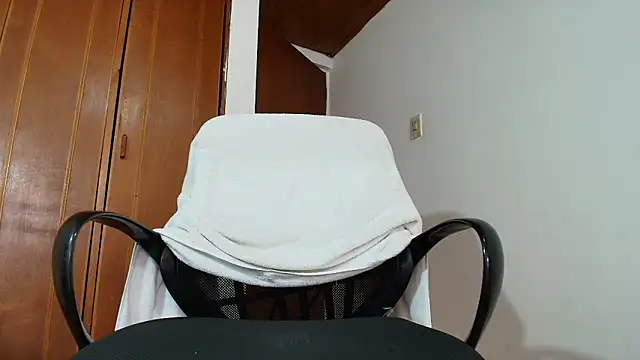 sam her online show from 04/10/26, 09:11