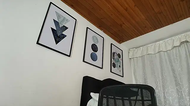 sam her online show from 12/15/25, 01:00