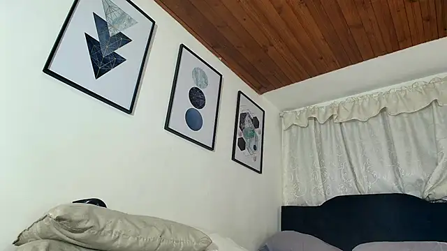 sam her online show from 10/22/25, 09:03