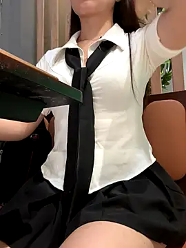 Jessical online show from 11/12/25, 04:05