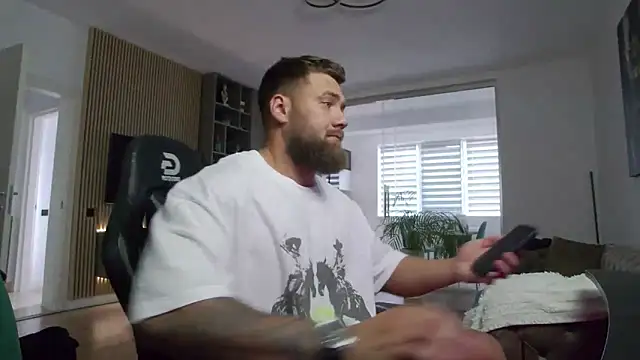 UbbeViking online show from 06/11/26, 03:20