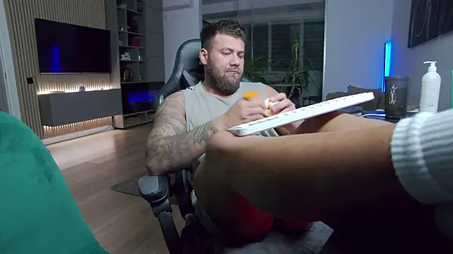 UbbeViking online show from 12/05/25, 07:23