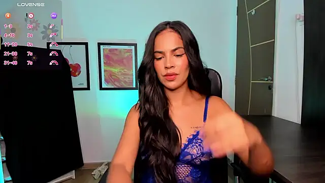 camille-rose online show from 11/10/25, 08:14