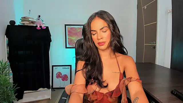 camille-rose online show from 05/03/26, 08:01