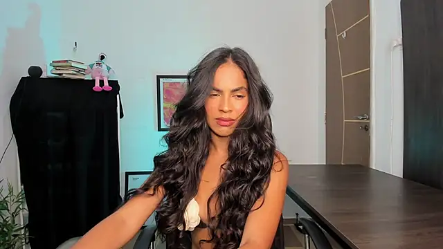 camille-rose online show from 03/20/26, 07:59