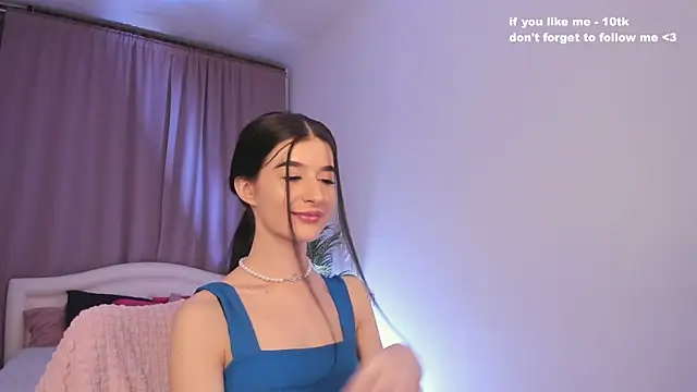 LauraCoy online show from 02/17/25, 08:27