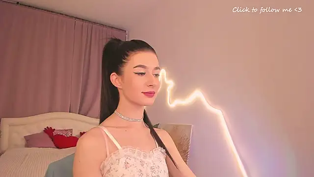 LauraCoy online show from 01/11/26, 11:11