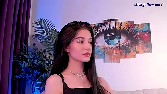 Snapshot of LauraCoy chatting on 07/15/26, 08:27 LauraCoy online show from 07/15/26, 08:27