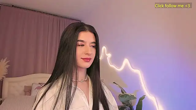 LauraCoy online show from 03/18/26, 08:43