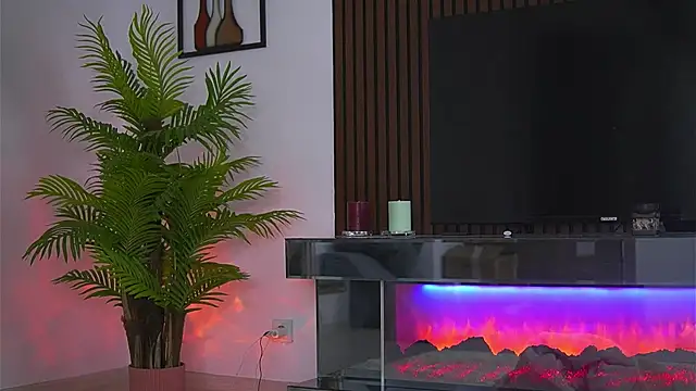 Abbela White online show from 04/08/26, 05:31