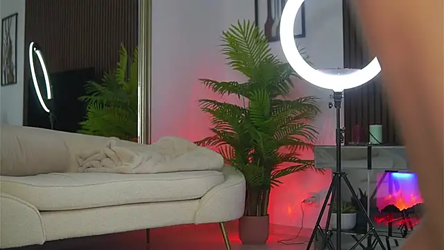 Abbela White online show from 06/13/26, 05:38