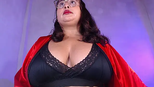 NadiaWhite online show from 12/01/25, 09:21