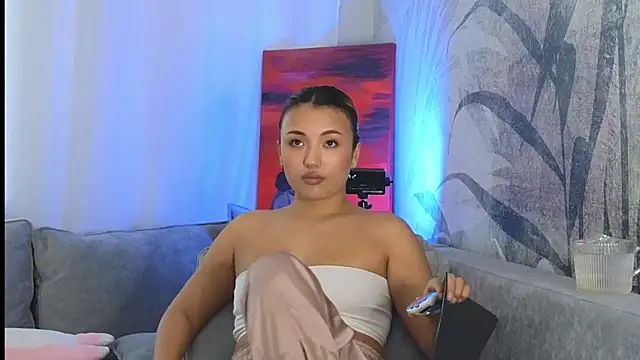 Snapshot of lily__foster chatting on 02/01/25, 08:18 lily foster online show from 02/01/25, 08:18
