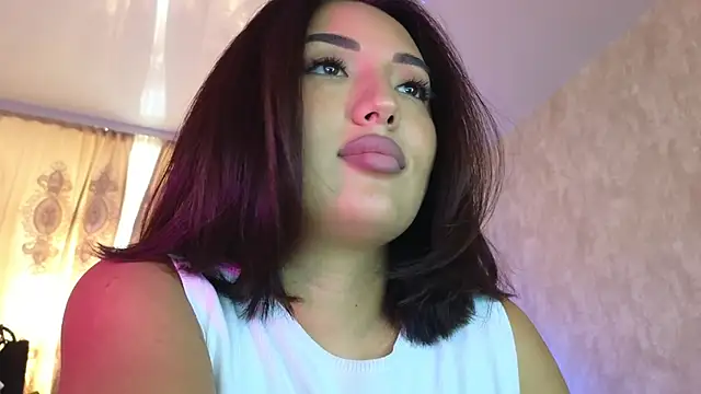 Snapshot of lily__foster chatting on 01/18/26, 07:23 lily foster online show from 01/18/26, 07:23