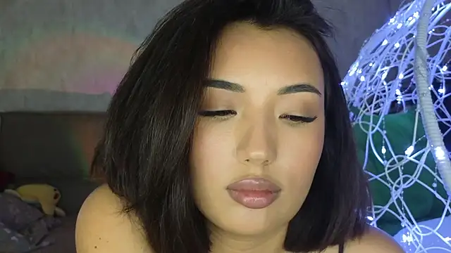 lily  foster online show from 11/13/25, 12:53