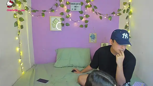 Snapshot of charlottte_queen chatting on 01/24/25, 08:53 charlottte queen online show from 01/24/25, 08:53