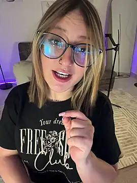 Megan lu2 online show from 03/12/26, 06:06