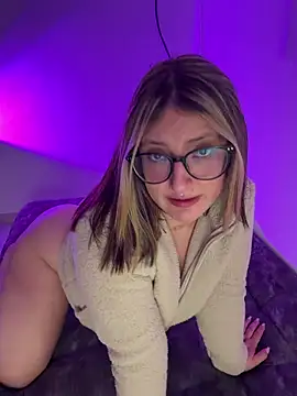 Megan lu2 online show from 02/24/26, 04:13