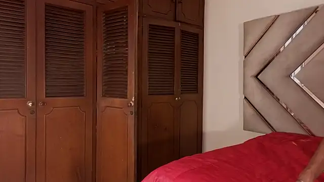 Raven foxter1 online show from 09/20/25, 06:57