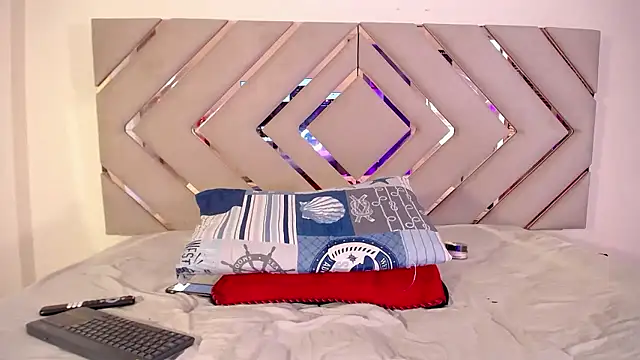 Raven foxter1 online show from 01/09/26, 09:00