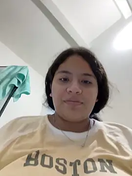 Snapshot of moncerrat_luna chatting on 02/25/25, 11:04 moncerrat luna online show from 02/25/25, 11:04