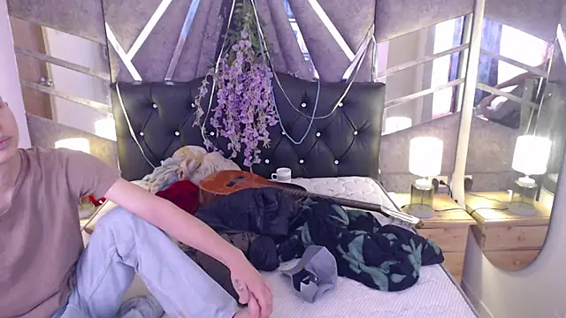 Snapshot of jessica_beltran31 chatting on 10/08/25, 07:47 jessica beltran31 online show from 10/08/25, 07:47