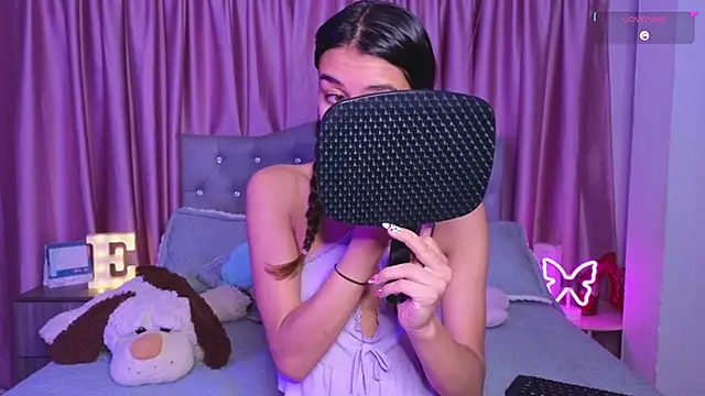 Emiily Scott1 online show from 11/05/25, 10:35