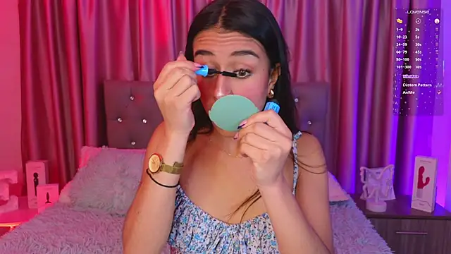 Emiily Scott1 online show from 07/09/26, 02:34