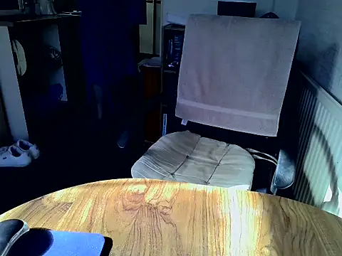 Snapshot of daddyflash chatting on 03/03/25, 11:44 daddyflash online show from 03/03/25, 11:44
