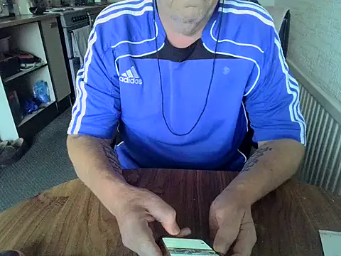 Snapshot of daddyflash chatting on 09/14/25, 04:51 daddyflash online show from 09/14/25, 04:51