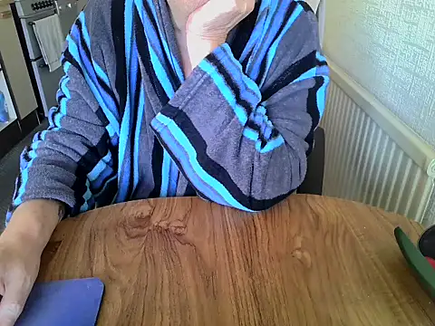 daddyflash online show from 11/04/25, 10:52