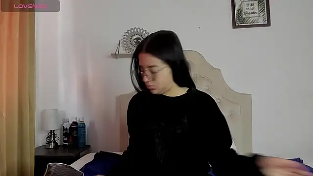 aliice walker  online show from 02/01/25, 01:30