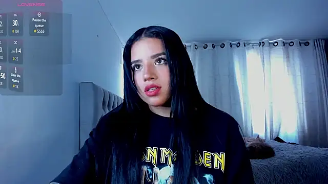 aliice walker  online show from 03/16/26, 07:27