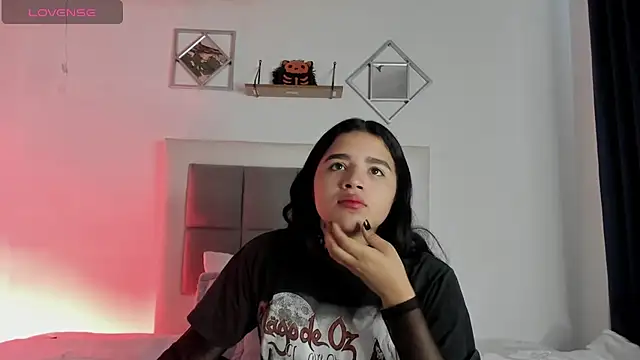 aliice walker  online show from 01/10/25, 12:36