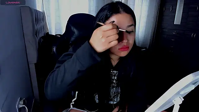 aliice walker  online show from 04/14/26, 12:43